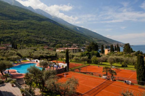 Гостиница Club Hotel Olivi - Tennis Center  Мальчезине